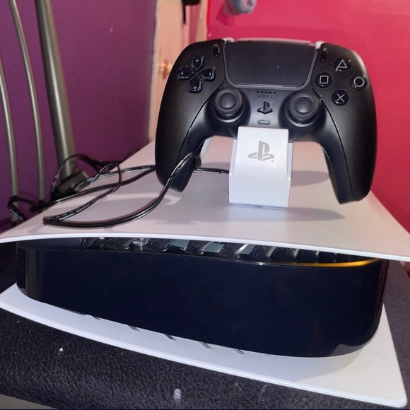 PS5 - Picture 4 of 5